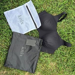 New - Knix high impact Catalyst sports bra size 7+\ DD